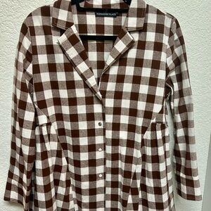 Pomander Place Women's Brown and White Checkered Button Down Shirt
